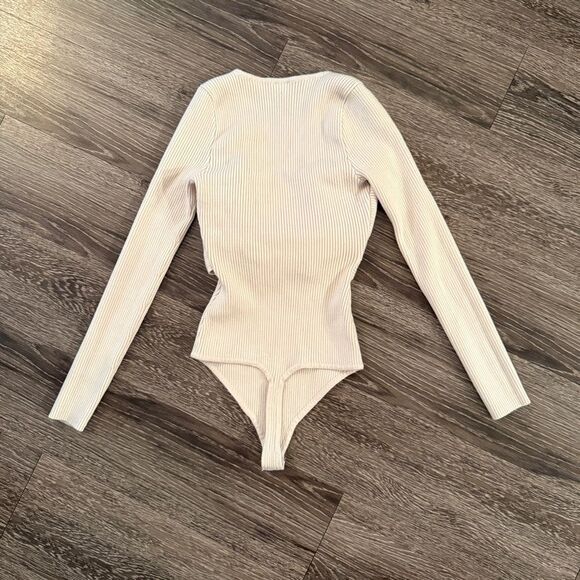 Abercrombie & Fitch Knit Ribbed Faux Wrap Bodysuit - Picture 4 of 4